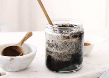 5 recetas de exfoliantes de café caseros