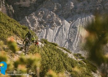 Explorando el desierto del parque natural Fanes-Sennes-Braies