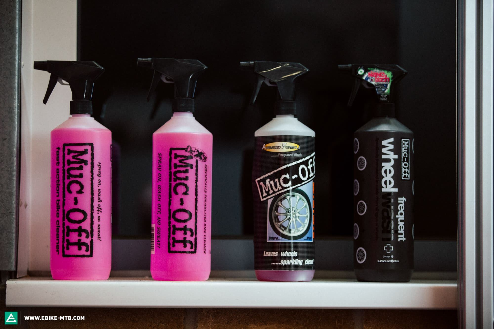 El sueño de neón de Muc-off: damos un paso detrás de la cortina de I + D de la icónica supermarca de color rosa intenso